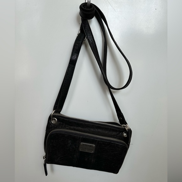 SOLD - Vintage Y2K genuine leather Fossil mini crossbody wallet bag - Picture 2 of 7